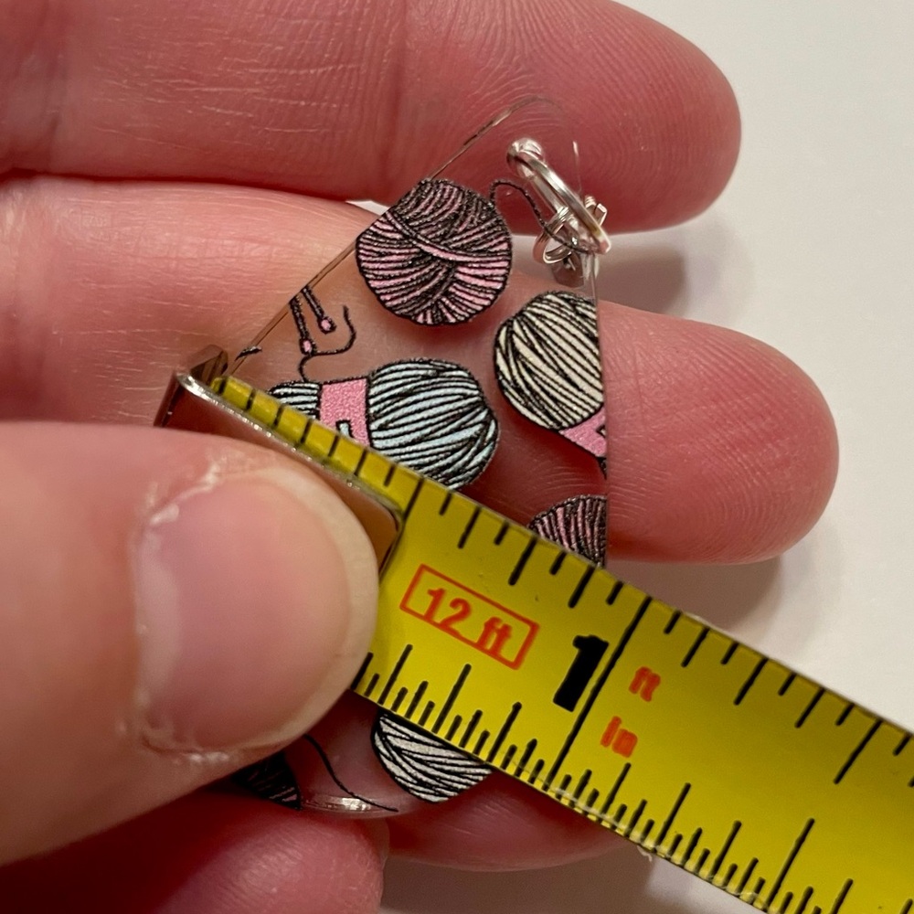 Yarn Themed Teardrop Acrylic Earrings NWOT Perfect for the Knitter in Your Life - Picture 5 of 5